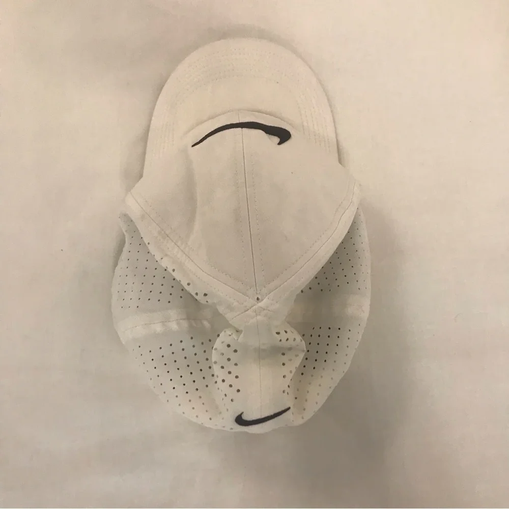 Nike Legacy91 Dri-Fit  Adjustable Sports Cap